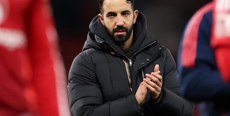 关于曼联再遭困境，索尔斯克亚需反思的信息