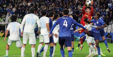 上海绿地申花惨遭山东泰山逆转，主场未能守擂成功的简单介绍