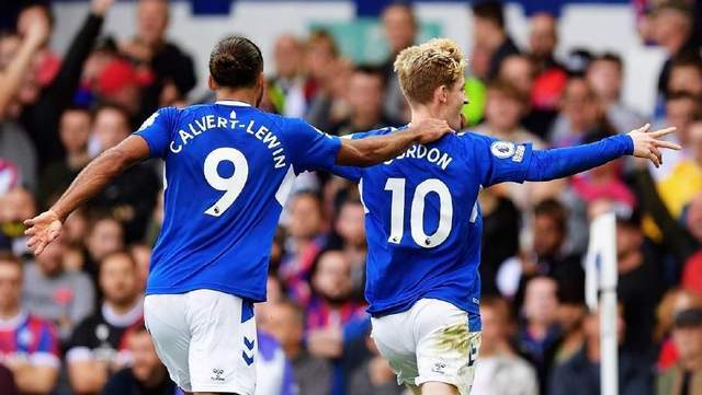 关于惊险一战!赛场上的激情对决的信息