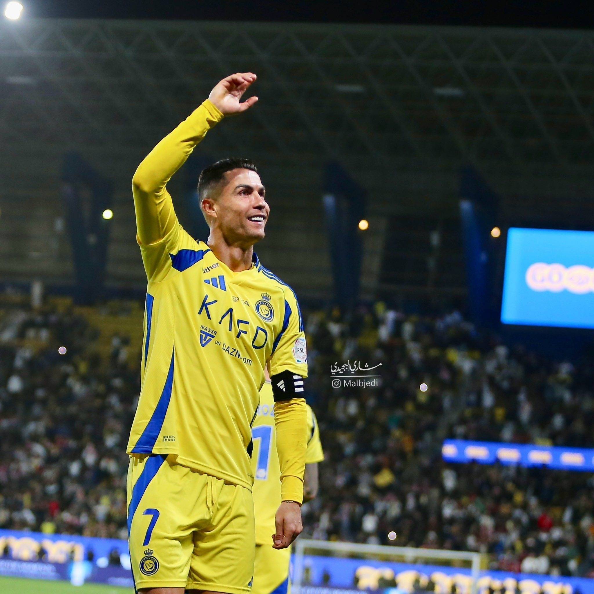 包含刷新纪录引发热议！，C罗在巴黎圣日耳曼比赛中比赛局势复杂气势如虹延续的词条